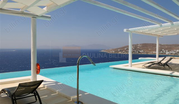 Πισίνα - θέα . Swimming pool - view